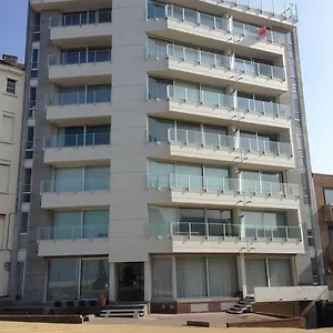 Raversijde With Sea View Apartment Ostende