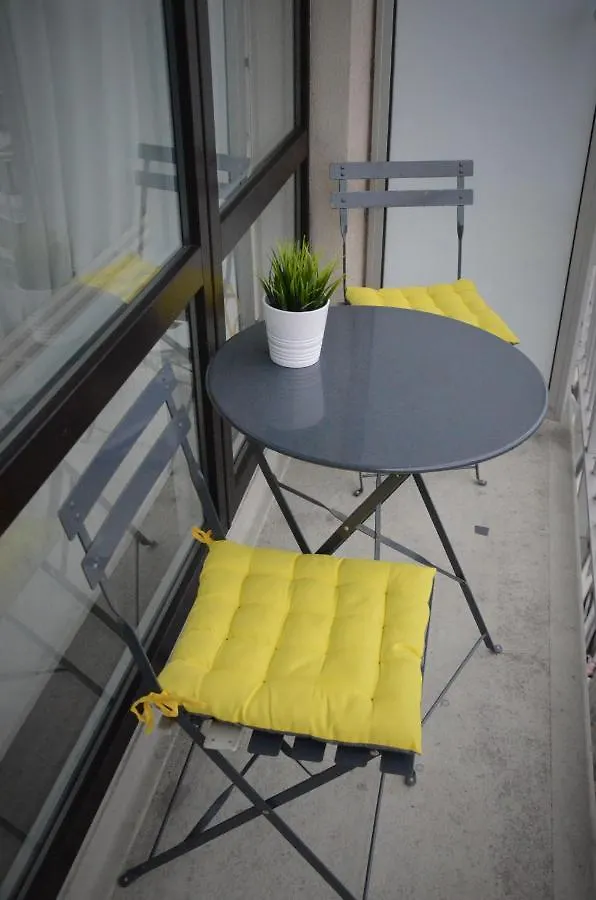 Studio Ostend Living